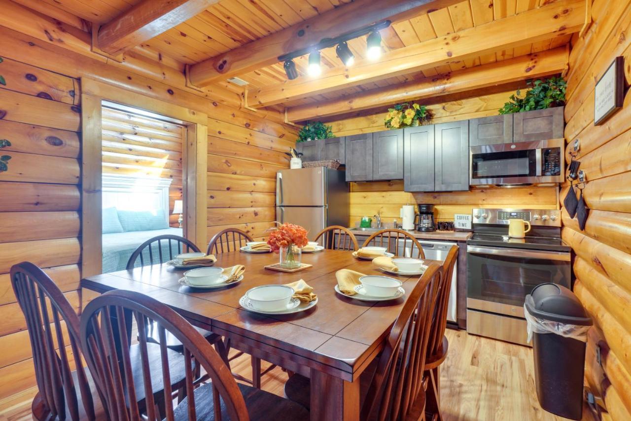 Lovely Gatlinburg Cabin With Private Hot Tub! Exterior foto