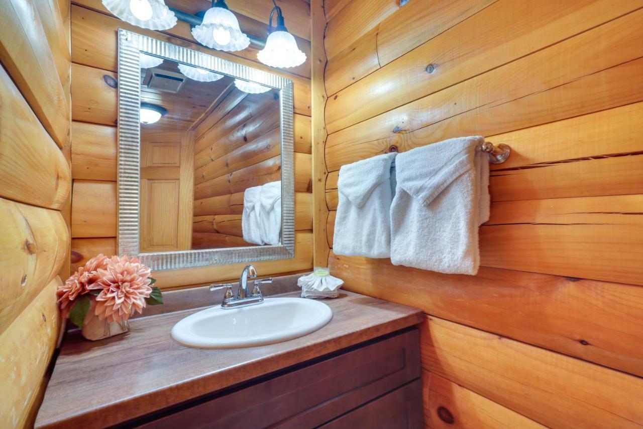 Lovely Gatlinburg Cabin With Private Hot Tub! Exterior foto