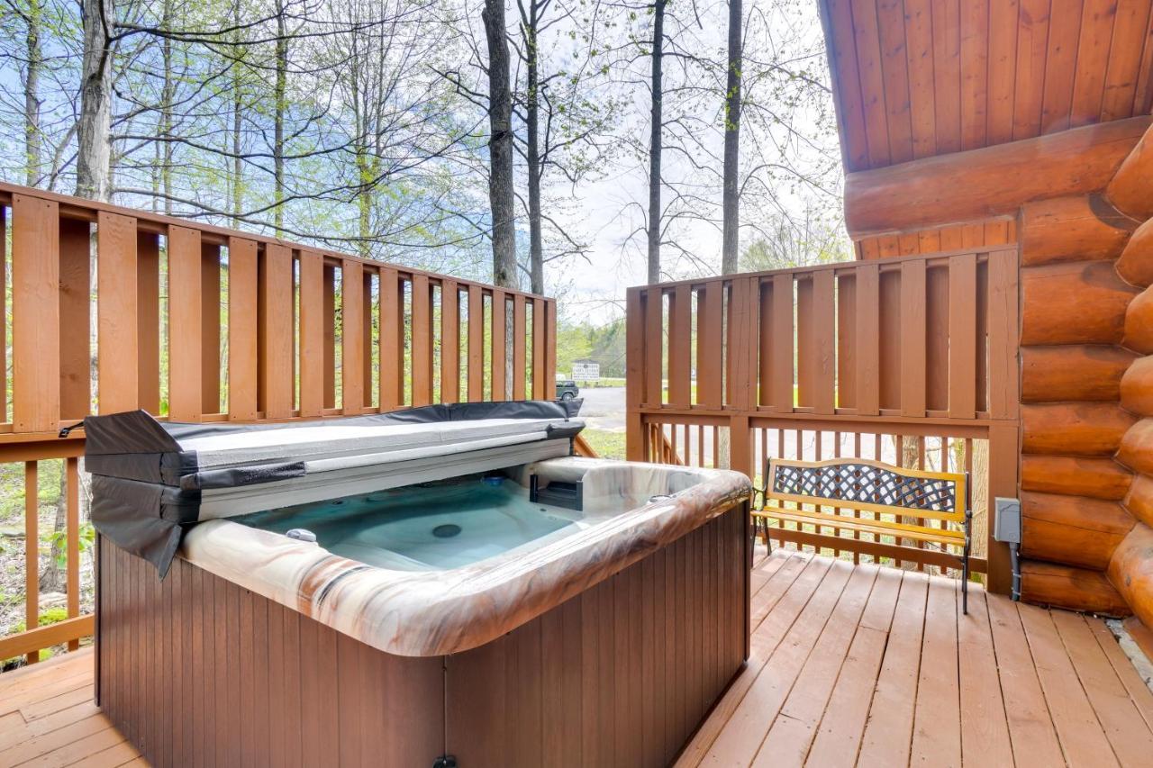 Lovely Gatlinburg Cabin With Private Hot Tub! Exterior foto